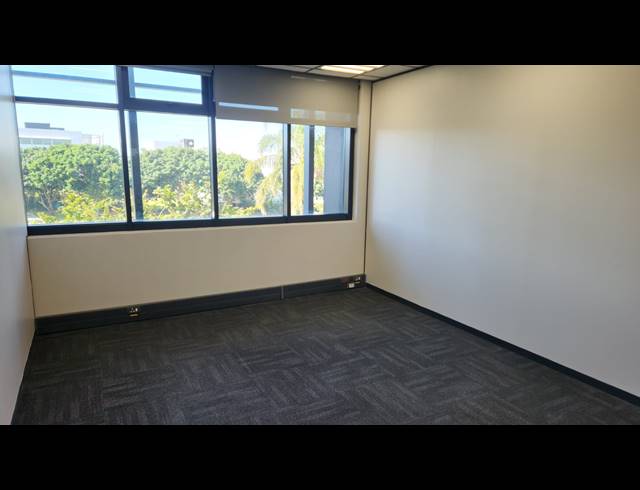 1,679M² OFFICE TO LET IN SOMERSET PARK
